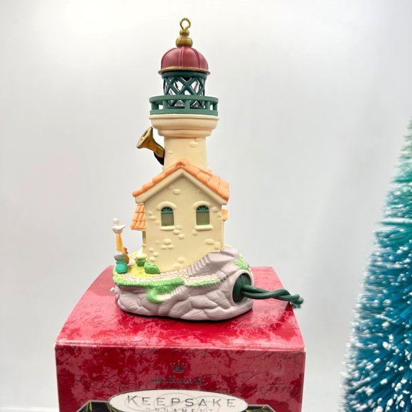 Hallmark Keepsake Ornament Lighthouse Greetings Magic Collectors Series Light Up - Picture 2 of 12